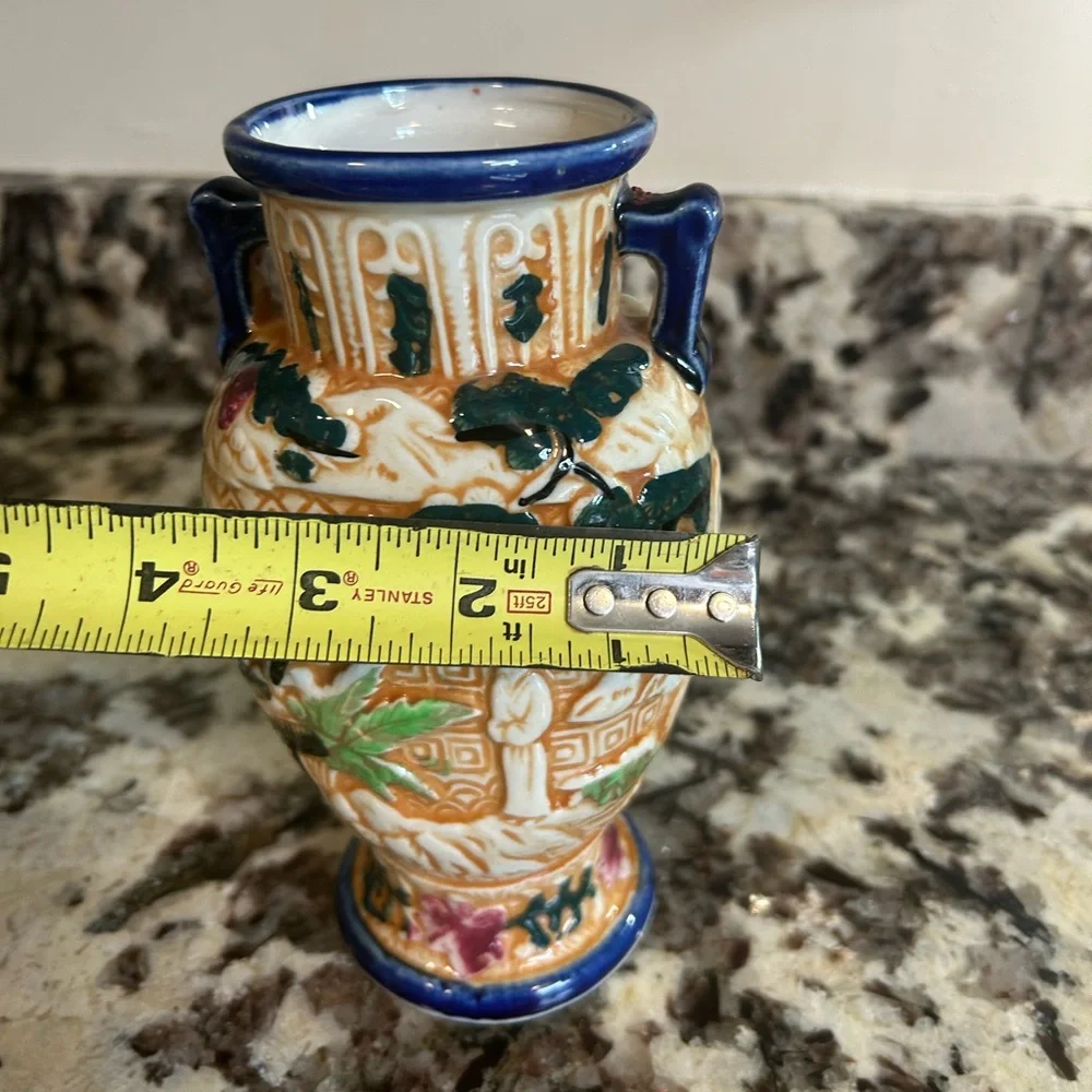 Vtg Japonese Ceramic Vase with Handles chinoiserie Home decor old Money
